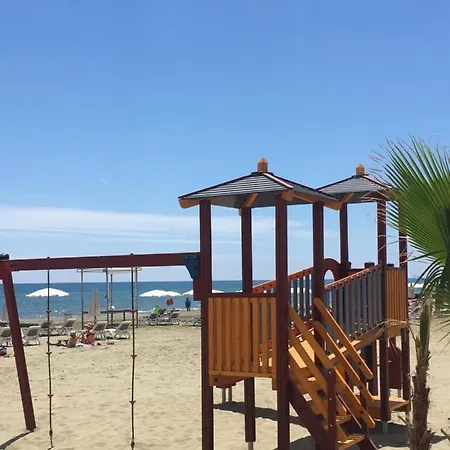 Beach 1a *